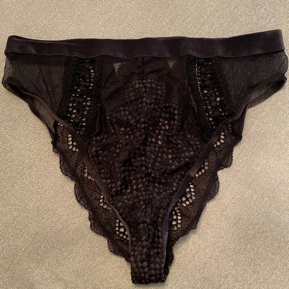 Victoria’s Secret Panties Size L